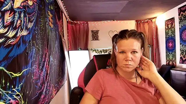 CallMeMaria webcam show