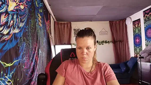 CallMeMaria's Webcam Show