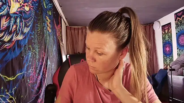 CallMeMarian Webbikameraesitys