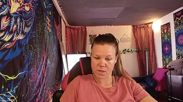 CallMeMarian Webbikameraesitys