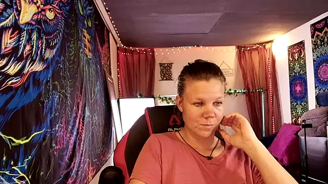 CallMeMarian Webbikameraesitys