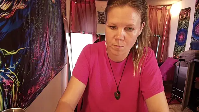 CallMeMarian Webbikameraesitys