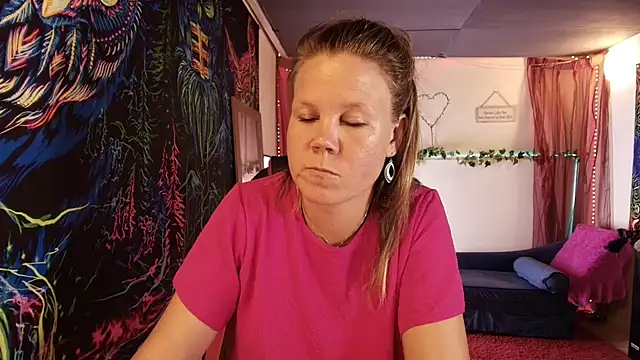 CallMeMaria webcam show