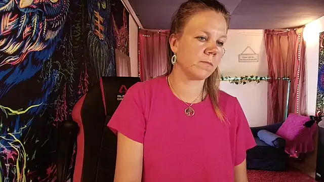 CallMeMaria webcam show