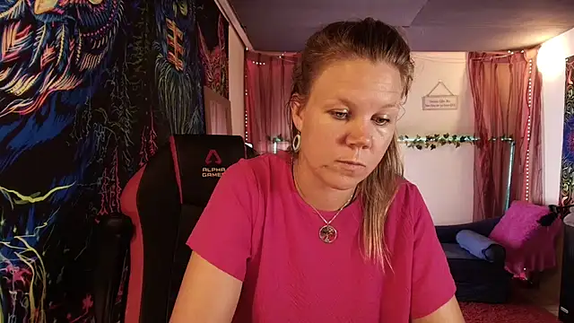 CallMeMaria webcam show