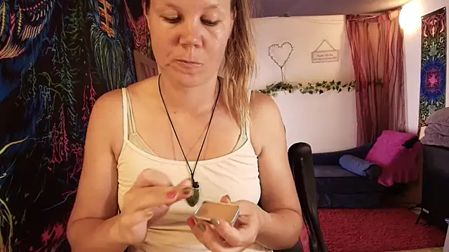 CallMeMarian Webbikameraesitys