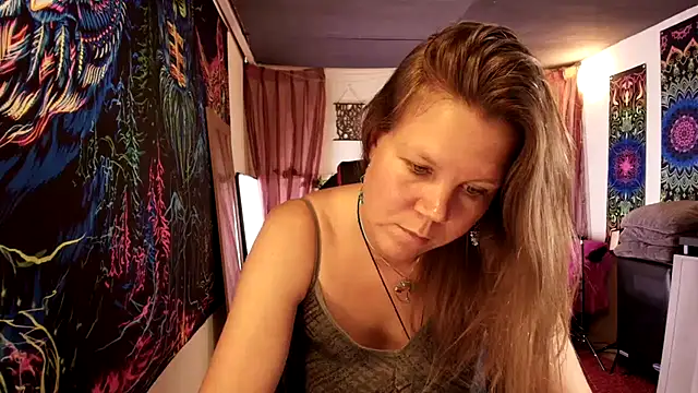 CallMeMaria webcam show