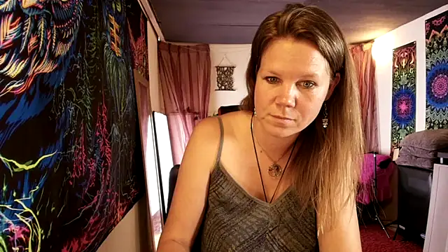 CallMeMaria webcam show