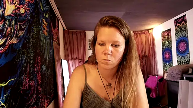 CallMeMaria Webcam Show