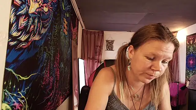 CallMeMaria Webcam show