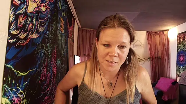 CallMeMaria – webcam-show
