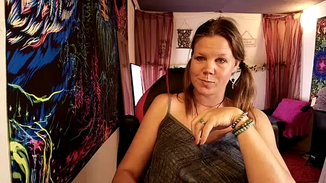 Chat +18 de CallMeMaria ao vivo