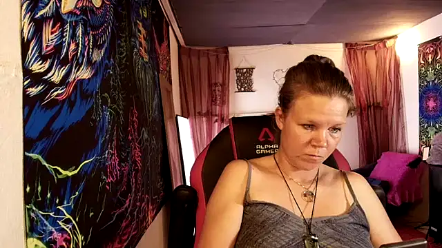 CallMeMaria Webcamshow