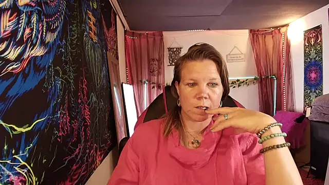 CallMeMarian Webbikameraesitys