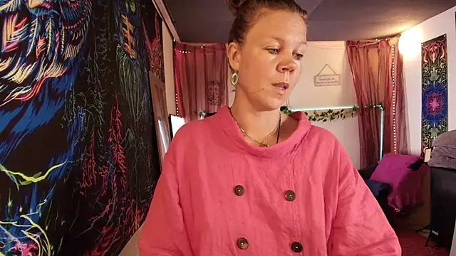 CallMeMarian Webbikameraesitys