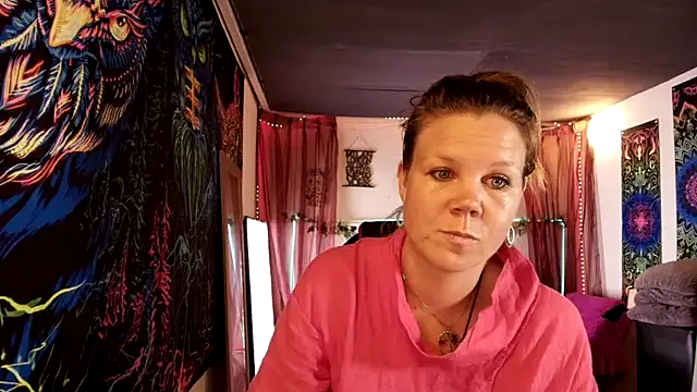 CallMeMaria webcam show