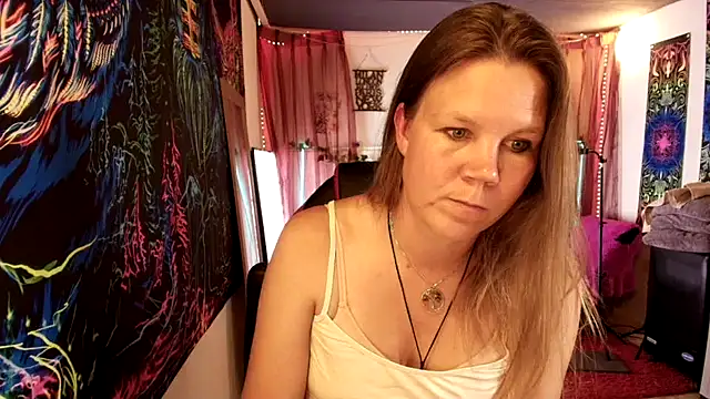CallMeMaria webcam show