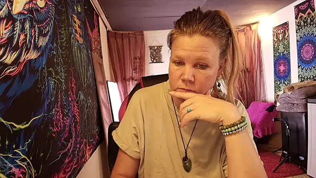 CallMeMaria Webcam Show
