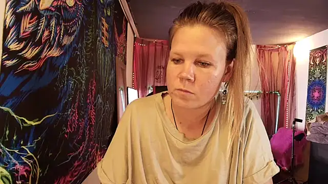 Pokazy przed kamerką – CallMeMaria
