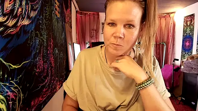 CallMeMaria's Webcam Show