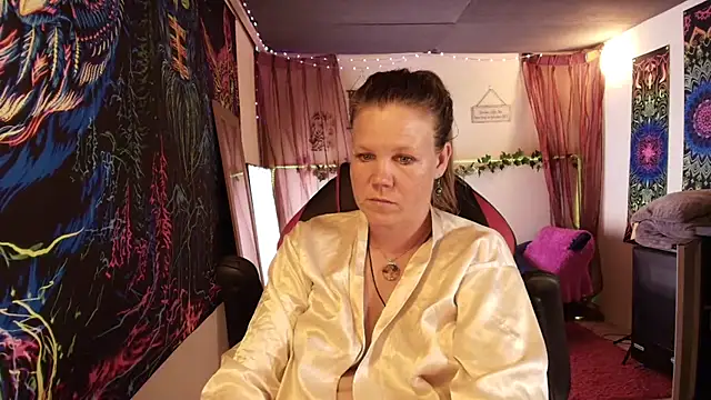 CallMeMarian Webbikameraesitys