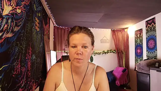 CallMeMaria webcam show
