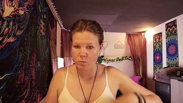 CallMeMaria – webcam-show