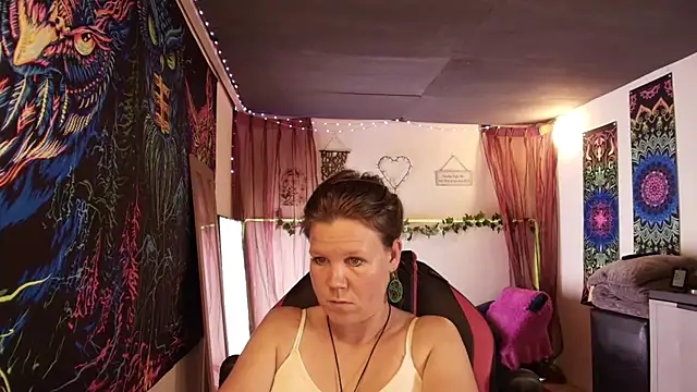 CallMeMaria Webcam Show