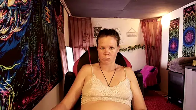 CallMeMaria Webcam Show