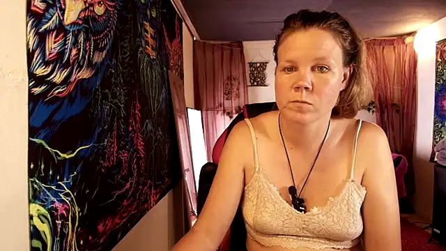 CallMeMarian Webbikameraesitys