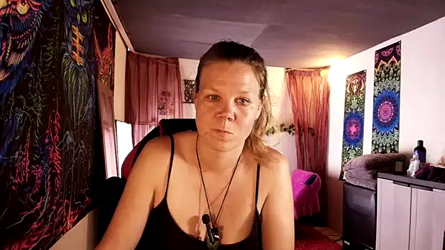 CallMeMaria Webcamshow