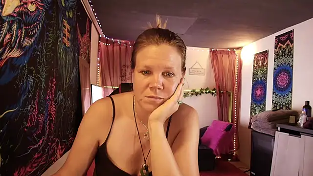 CallMeMaria – webcam-show