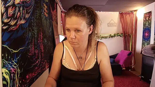 CallMeMaria webcam show