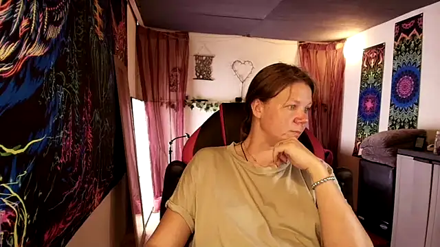 CallMeMaria webcam show