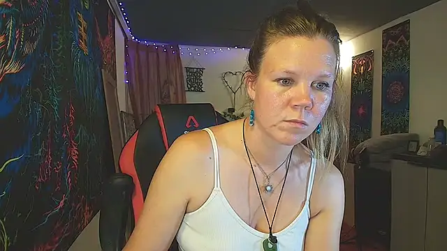 CallMeMaria webcam show