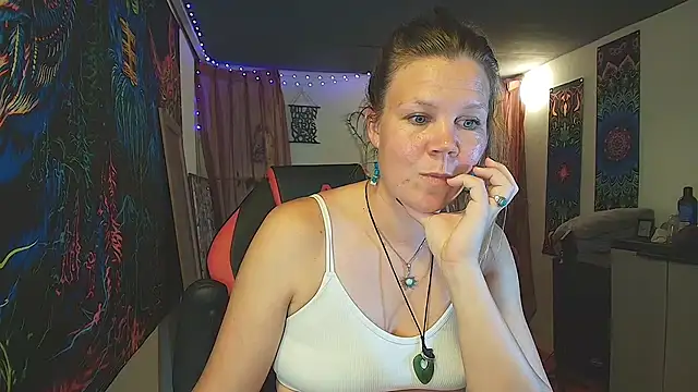 CallMeMaria Show in webcam