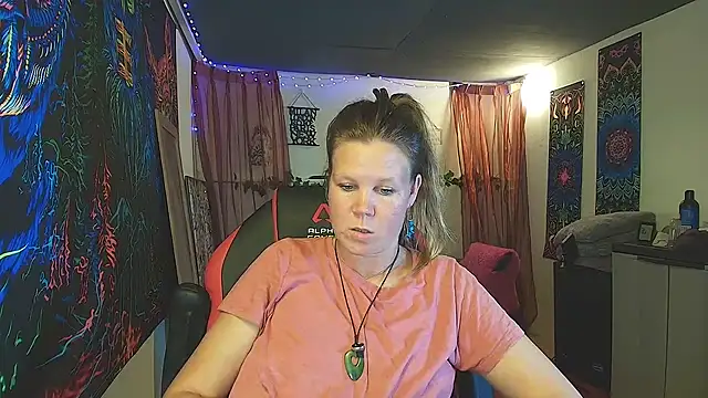 CallMeMarian Webbikameraesitys