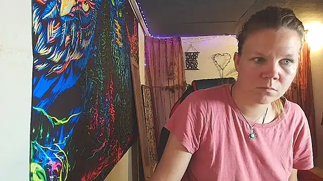 CallMeMarian Webbikameraesitys