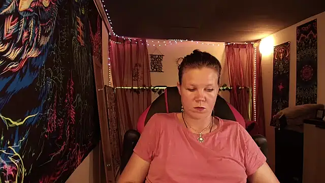 CallMeMarian Webbikameraesitys