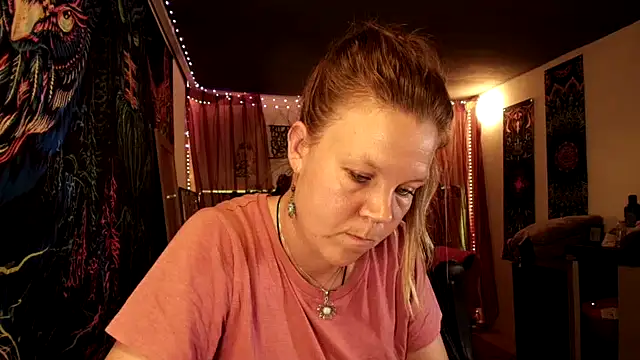 CallMeMaria Webcam Show
