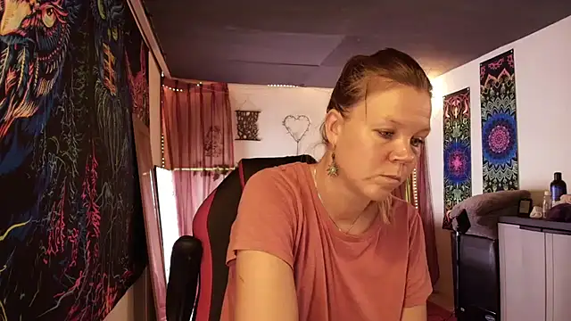 CallMeMaria webcam show