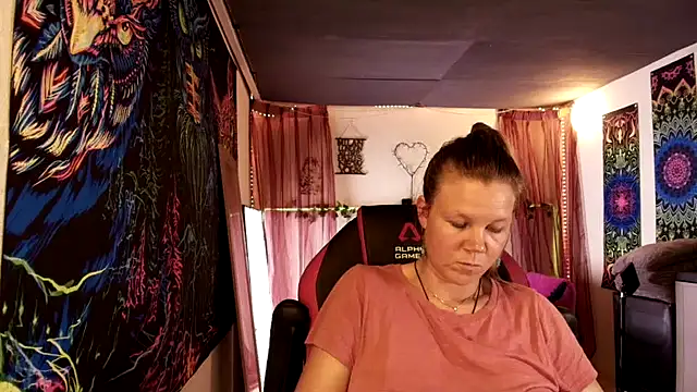 CallMeMarian Webbikameraesitys