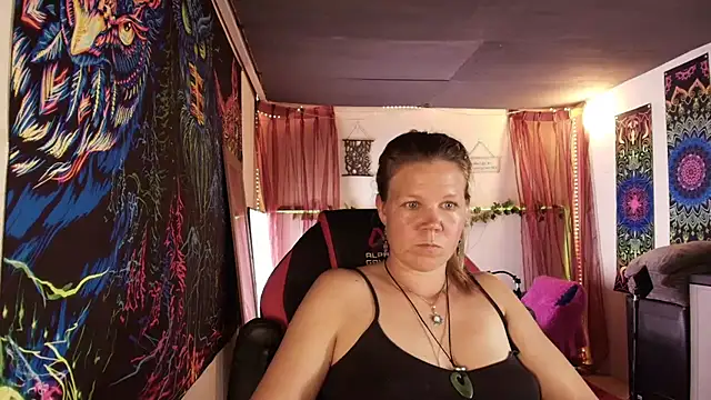 Chat XXX ao vivo de CallMeMaria