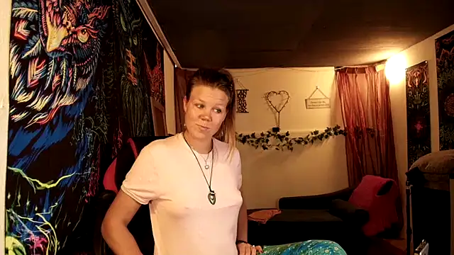 CallMeMaria webcam show