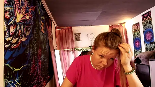 CallMeMaria Webcam Show