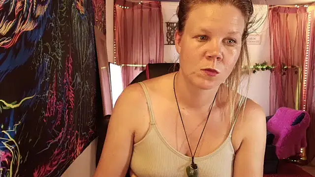 CallMeMaria Webcam Show