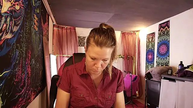 CallMeMaria's Webcam Show