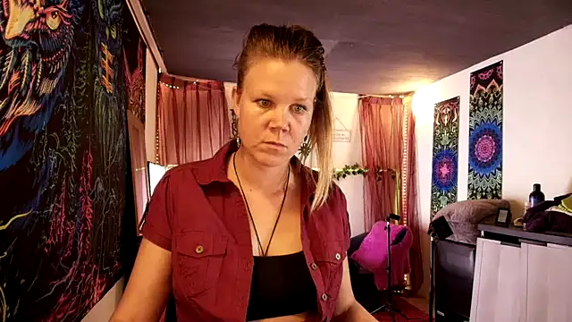 CallMeMaria Live XXX Chat