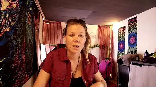 CallMeMarian Webbikameraesitys