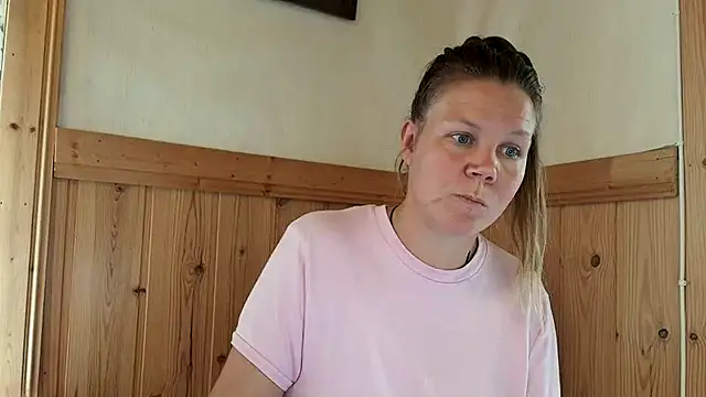 CallMeMaria XXX чат на живо